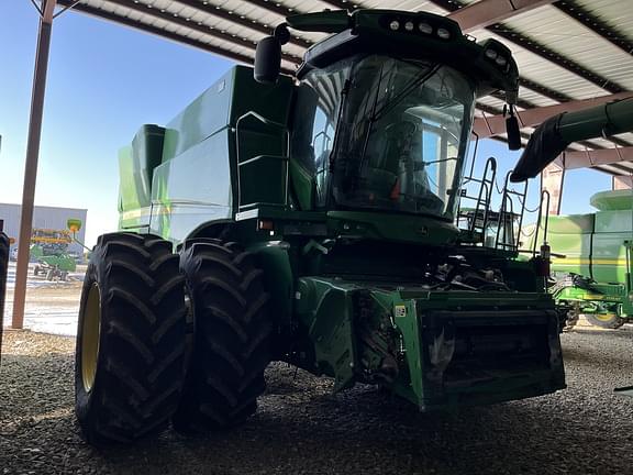 Image of John Deere S780 equipment image 4