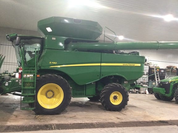 2021 John Deere S780 Equipment Image0