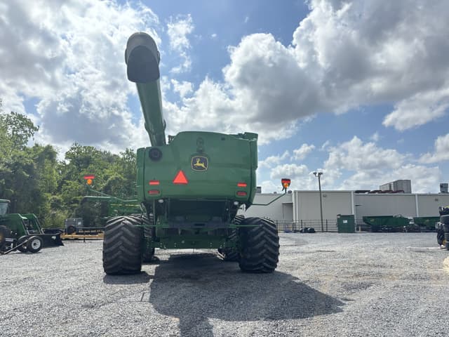 Image of John Deere S780 equipment image 3