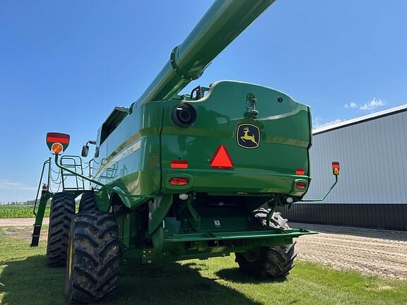 Image of John Deere S780 equipment image 4