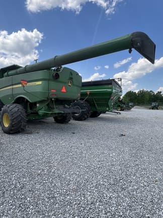 Image of John Deere S780 equipment image 3