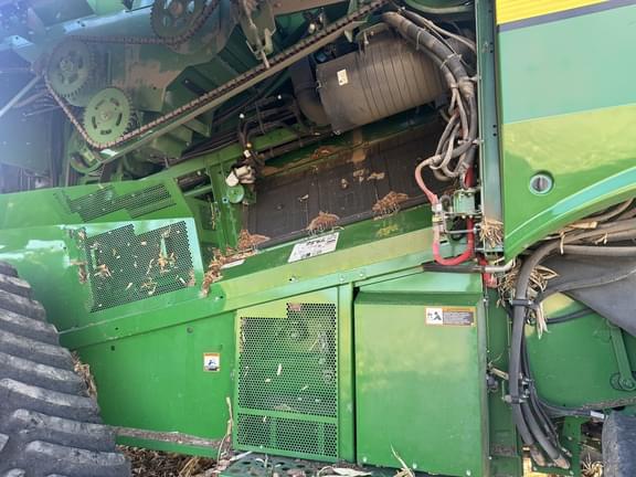 Image of John Deere S780 equipment image 4