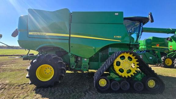 Image of John Deere S780 equipment image 4
