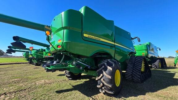 Image of John Deere S780 equipment image 3