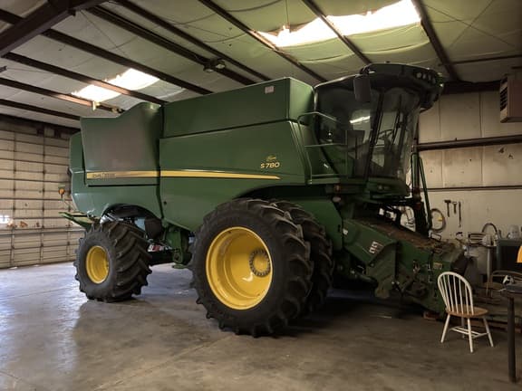 Image of John Deere S780 equipment image 1