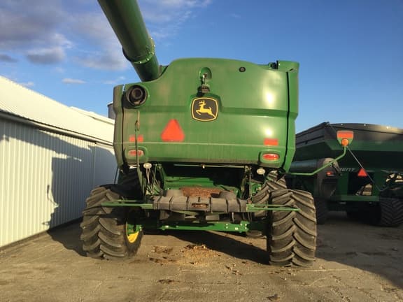 Image of John Deere S780 equipment image 4