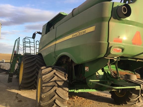 Image of John Deere S780 equipment image 3