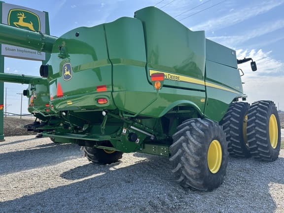 Image of John Deere S780 equipment image 2