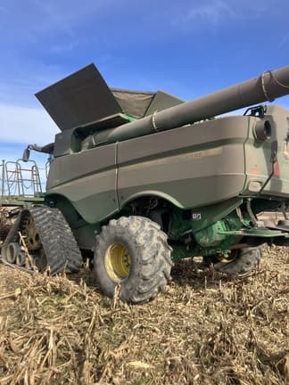 Image of John Deere S780 equipment image 1
