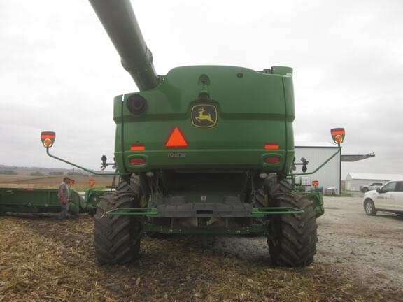 Image of John Deere S780 equipment image 2