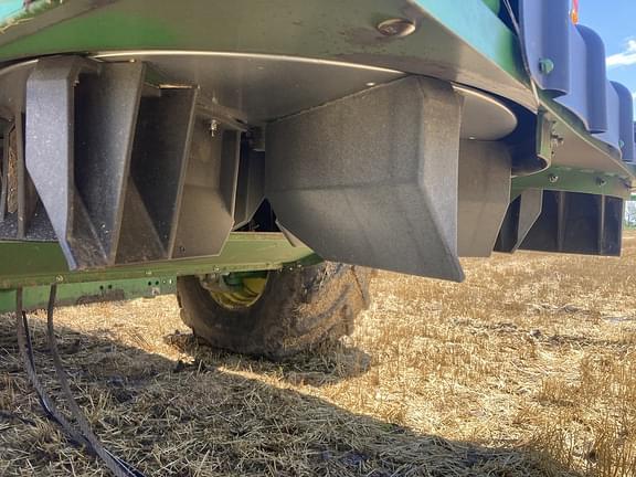 Image of John Deere S780 equipment image 2