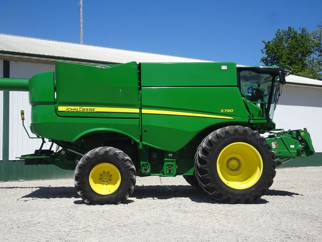 Image of John Deere S790 equipment image 3