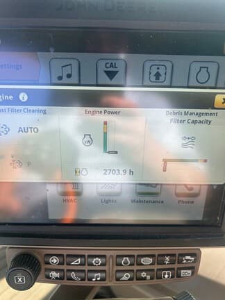 Image of John Deere S790 equipment image 1