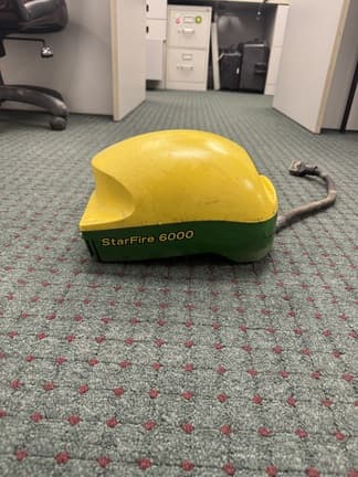 Image of John Deere StarFire 6000 Image 1