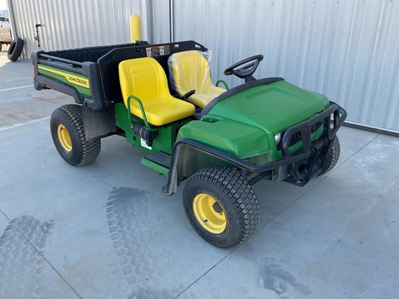 Image of John Deere Turf TX equipment image 4