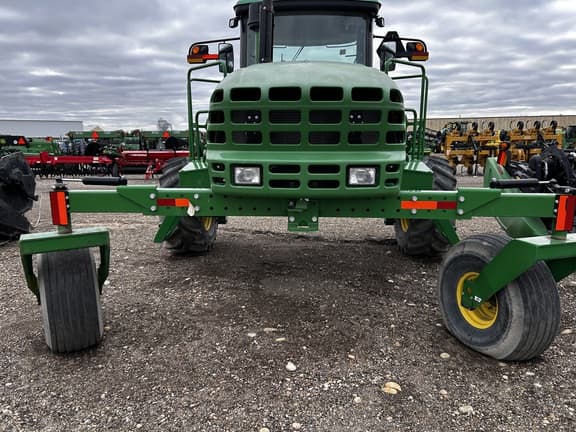 Image of John Deere W155 equipment image 2