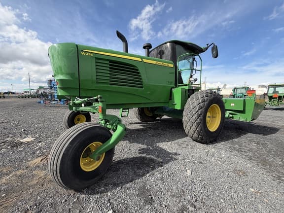 Image of John Deere W235 equipment image 4