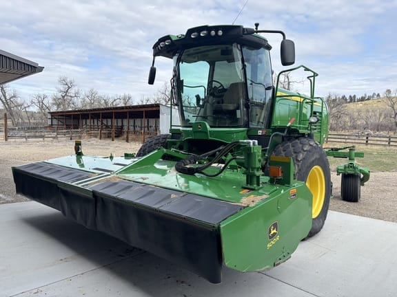 2021 John Deere W235 Equipment Image0