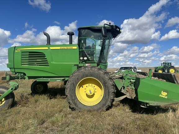 Image of John Deere W235 equipment image 3