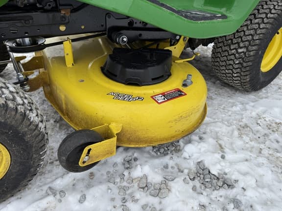 Image of John Deere X370 equipment image 1