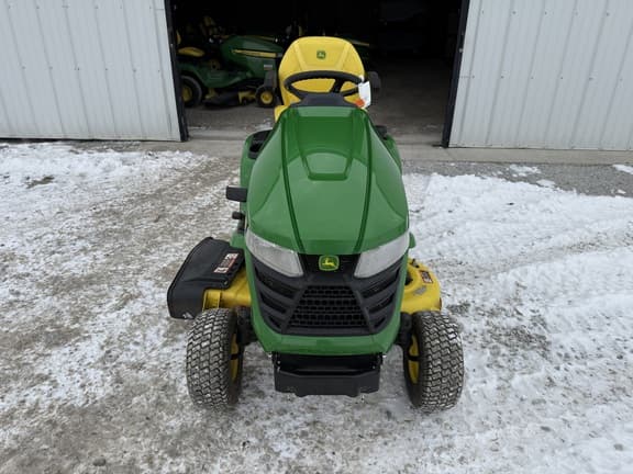 Image of John Deere X370 equipment image 2