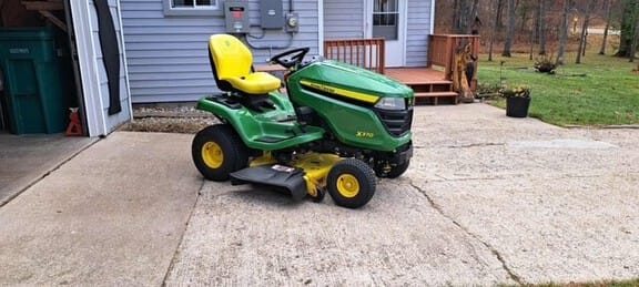 2021 John Deere X370 Equipment Image0