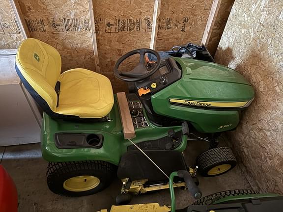 Image of John Deere X380 equipment image 1
