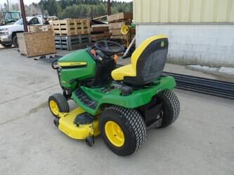 Image of John Deere X380 equipment image 1