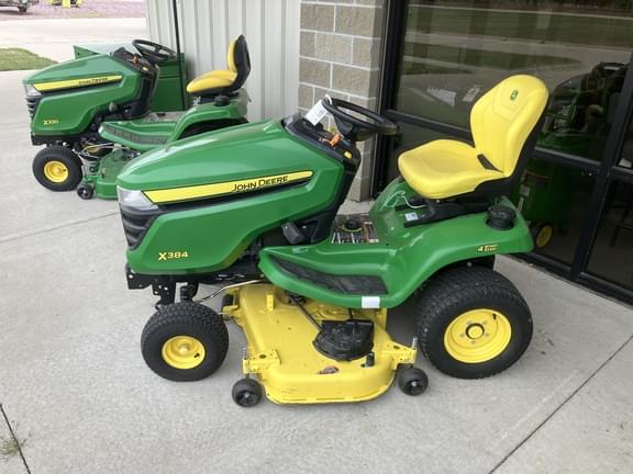Image of John Deere X384 equipment image 3