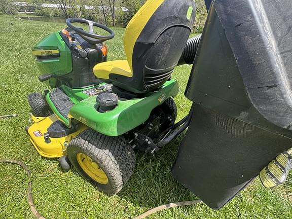 Image of John Deere X384 equipment image 2