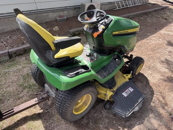 2021 John Deere X390 Equipment Image0