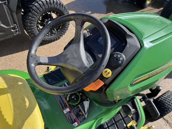Image of John Deere X390 equipment image 4