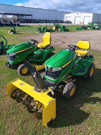 2021 John Deere X390 Equipment Image0