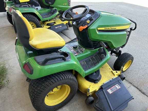 Image of John Deere X570 equipment image 2