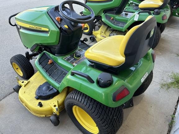 Image of John Deere X570 equipment image 3