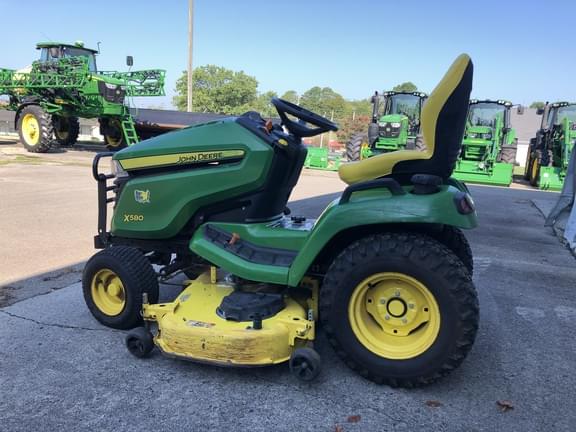 Image of John Deere X580 equipment image 4