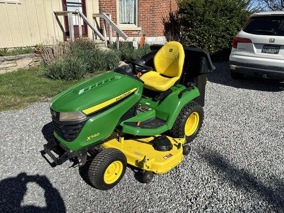 2021 John Deere X580 Equipment Image0