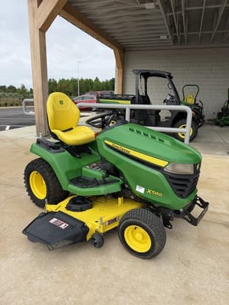 Image of John Deere X580 equipment image 3