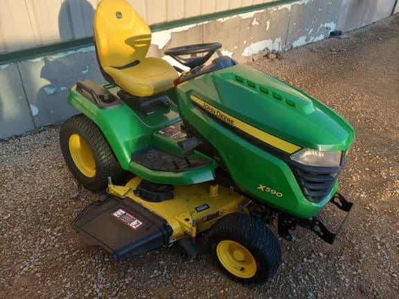 Image of John Deere X590 equipment image 1