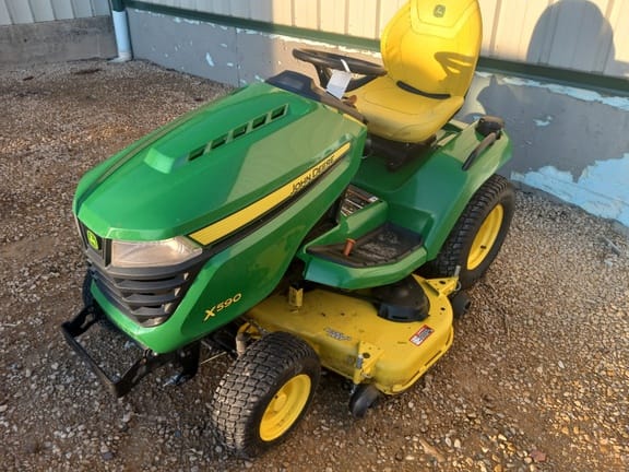 2021 John Deere X590 Equipment Image0