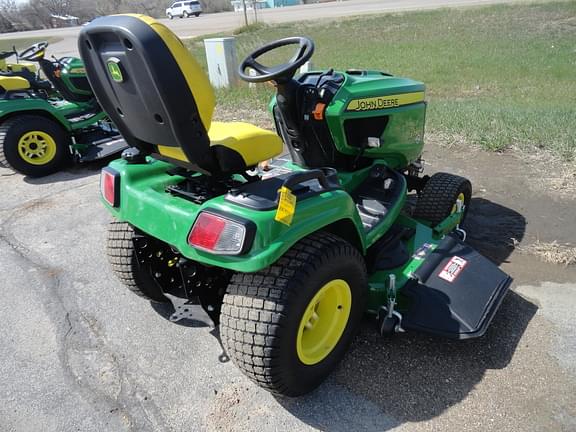 Image of John Deere X730 equipment image 4