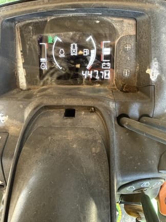 Image of John Deere X730 equipment image 1