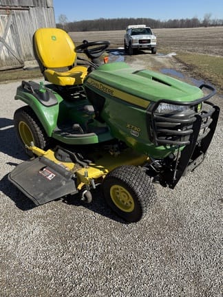 2021 John Deere X730 Equipment Image0