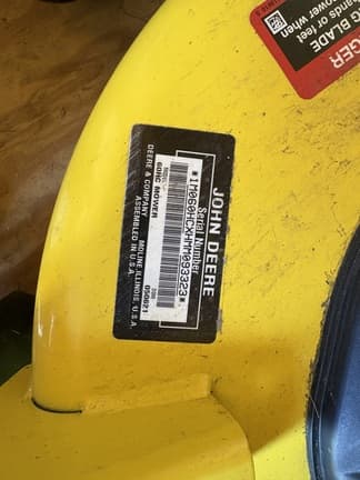 Image of John Deere X730 equipment image 1