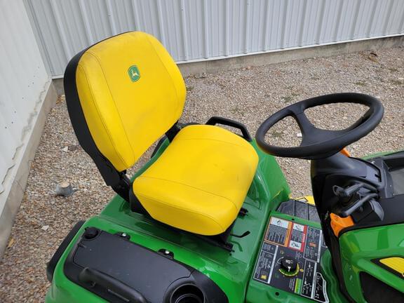 Image of John Deere X730 equipment image 3