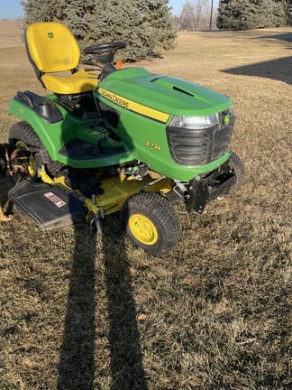 2021 John Deere X734 Equipment Image0