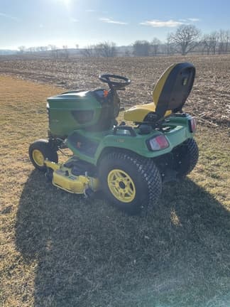 Image of John Deere X734 equipment image 2