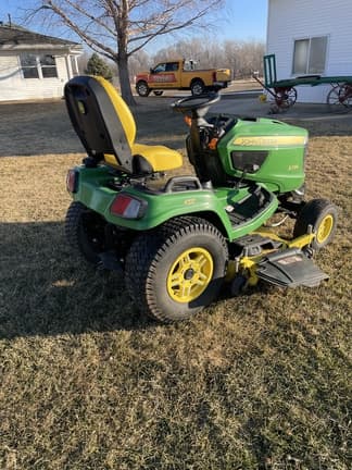Image of John Deere X734 equipment image 3