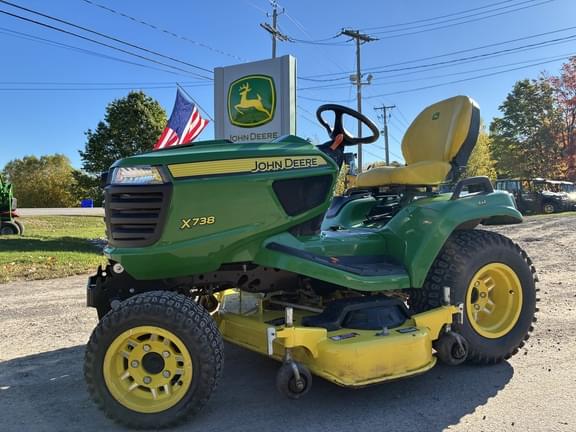 Image of John Deere X738 Primary image