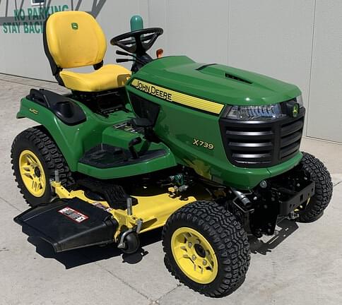 Image of John Deere X739 Primary image